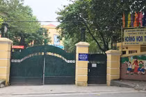 Chi cục trưởng ATVSTP: Khó khẳng định có giòi trong suất cơm hay không