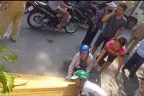 Cố tình băng qua đường sắt, bị tàu hỏa cán tử vong