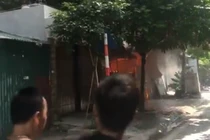 HN: Xưởng sofa cháy ngùn ngụt, một người nhập viện