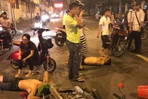 Hai thanh niên say rượu điều khiển xe tông phụ nữ mang thai