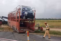 Hà Nội: Đường cao tốc Pháp Vân - Cầu Giẽ ùn tắc kéo dài sau TNGT