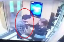 Tối nay, gã đàn ông cưỡng hôn trong thang máy tới công an làm việc