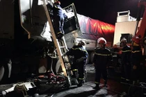 TNGT kinh hoàng: Ba xe ô tô dồn toa khiến hai người chết tại chỗ