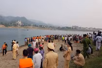 Hòa Bình: Thương tâm 8 học sinh đuối nước trên sông Đà