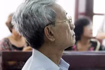 Xét xử phúc thẩm cụ ông 77 tuổi dâm ô 4 bé gái