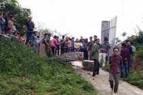 Cổng trường học đổ đè học sinh chết tại chỗ ở Lào Cai