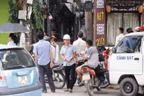 Ảnh hiện trường nổ súng trong đêm làm một người chết ở Hà Nội