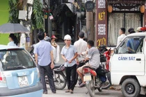 Ảnh hiện trường nổ súng trong đêm làm một người chết ở Hà Nội