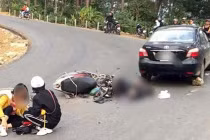 Đôi nam nữ đi “phượt” va chạm với ô tô ngã gãy xương đùi