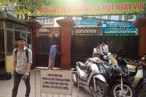 Hà Nội: Tạm đình chỉ cô giáo bắt học sinh tát bạn 50 cái