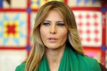 Phi cơ chở Đệ nhất phu nhân Mỹ phải hạ cánh khẩn cấp do trục trặc kỹ thuật