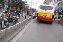 Nam thanh niên bị xe buýt cán tử vong tại chỗ ở Hà Nội