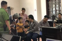 Vợ lái xe container đâm Innova nói gì việc Tòa tối cao rút hồ sơ