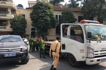 Công an “trảm” nhiều bãi xe không phép “chặt chém” khách ở Hà Nội