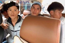 Nguyên nhân công an truy đuổi 7 thanh niên, bắn bể bánh xe hơi ở Bình Dương?