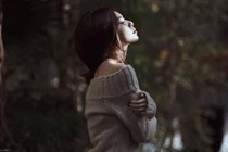 Đàn bà mãi chờ đợi chồng yêu thương là đàn bà khổ 