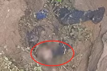 Con gái rụng rời phát hiện cha chết dưới hố gần nhà