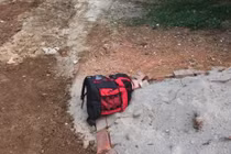 Nhặt được ba lô có 6 triệu đồng, gia đình giáo viên trả lại cho khổ chủ