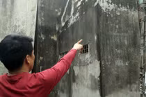 Cảnh đáng sợ nhà cao tầng nghiêng đè nhau chờ sập ở Hà Nội