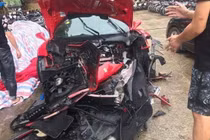 Siêu xe Ferrari 16 tỷ của ca sĩ Tuấn Hưng nát bét vì tai nạn