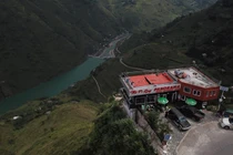 Mã Pì Lèng Panorama “cho tồn tại”... là cớ để đại gia lao vào xây dựng kinh doanh?!