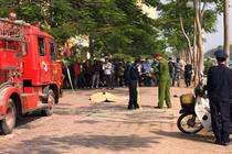 Xe chữa cháy công an quận Tây Hồ va chạm xe máy, 1 người chết