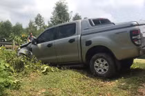 Va chạm với xe bán tải, 2 vợ chồng trẻ tử vong tại chỗ