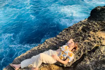 Dàn mỹ nhân showbiz Việt “đua nhau” thả dáng bên bờ biển, hồ bơi