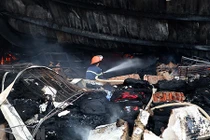 Hiện trường vụ cháy dữ dội ở KCN Thụy Vân, Phú Thọ