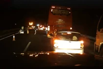 Bị nhiều xe cán khi sang đường, người đàn ông chết không nguyên vẹn