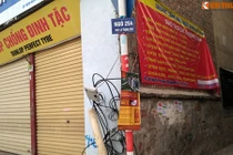 Loạn biển quảng cáo làm nhếch nhác phố kiểu mẫu Hà Nội