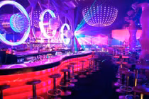 Hàng chục thanh niên hỗn chiến, nổ súng gây náo loạn quán bar