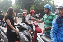 CSGT mặc thường phục xử lý vi phạm có thể bị kẻ xấu lợi dụng?