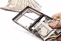 Mê cờ bạc, nàng dâu rước tín dụng đen về khiến nhà chồng tan tành