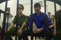 Dâm ô trẻ em, cán bộ ngân hàng nhận kết cục đắng