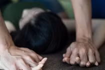 Thầy giáo bị “tố” hiếp dâm học sinh có bầu đạt danh hiệu dạy giỏi cấp huyện