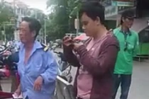 Bảo vệ già bị thanh niên đấm chảy máu miệng ở Hà Nội