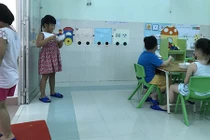 Phẫn nộ clip cô giáo bạo hành, gọi trẻ là "thú hay người" ở TP HCM