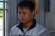 Cha dượng đồi bại cưỡng hiếp con gái riêng của vợ suốt 2 năm