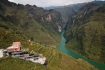 Phá dỡ 6 tầng, bà chủ Mã Pì Lèng Panorama sướng rơn vì... vẫn “hái lộc“?