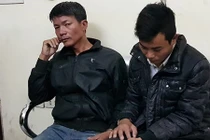 CSGT Hà Nội chạy bộ 1km bắt cướp trong đêm mưa rét