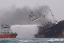 Danh tính 25 thuyền viên Việt Nam trên tàu cháy ở Hong Kong