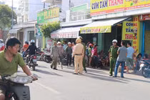 Kinh hoàng chồng chém vợ trẻ tử vong vì thua cá độ World Cup