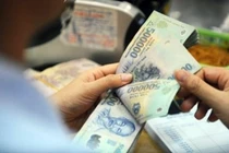 Lừa tiền để chạy việc, trưởng công an xã bị bắt