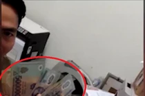 'Cán bộ không nhận tiền sẽ thiếu… nhân văn'?