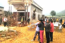 Thanh Hóa: Trưởng công an xã chết treo cổ trong chuồng trâu