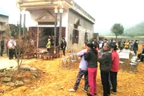 Thanh Hóa: Trưởng công an xã chết treo cổ trong chuồng trâu