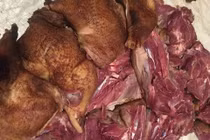 Bí mật loại thịt gà lạ chuyên nấu giả cầy gây sốt khắp chợ 