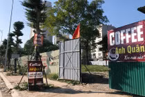 Loạt công trình "tô bẩn" đường Nguyễn Văn Huyên đắt nhất hành tinh