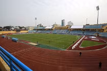 Cận cảnh SVĐ diễn ra trận Việt Nam - Campuchia trước giờ bóng lăn